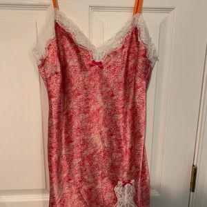 VICTORIA'S SECRET PINK SLIP MEDIUM